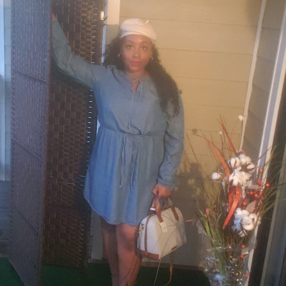 Jean Dress+ Coach Hat